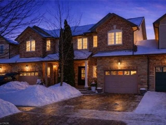 Townhouse for sale in Ancaster, Ontario