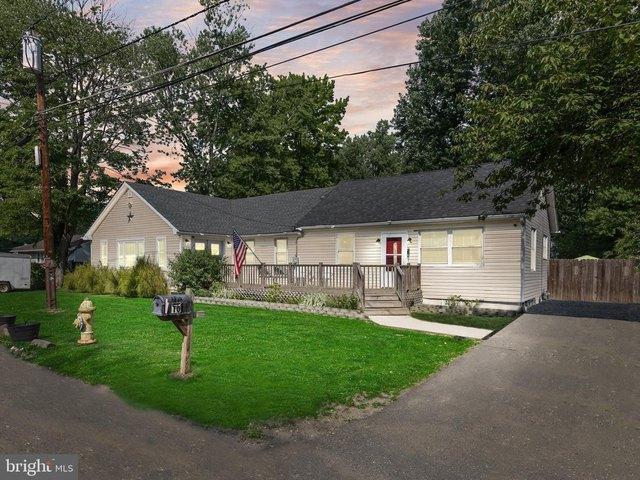 House for sale in Mount Laurel, New Jersey
