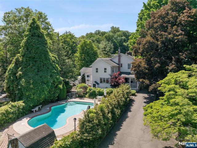 House for sale in Hillsdale, New Jersey