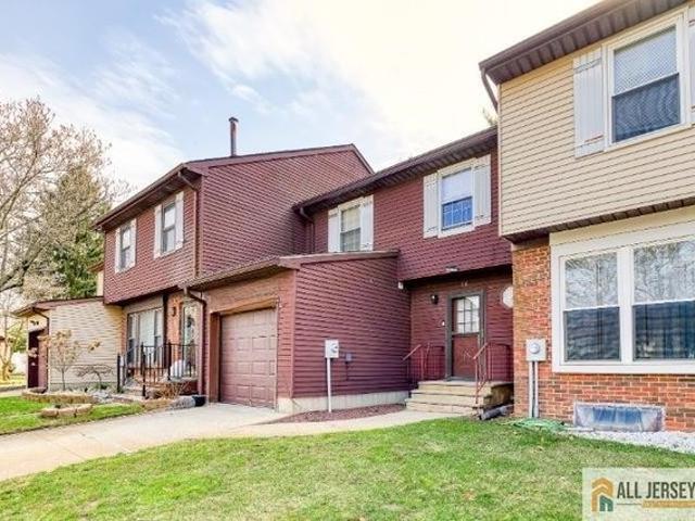Townhouse for sale in Cliffwood, New Jersey