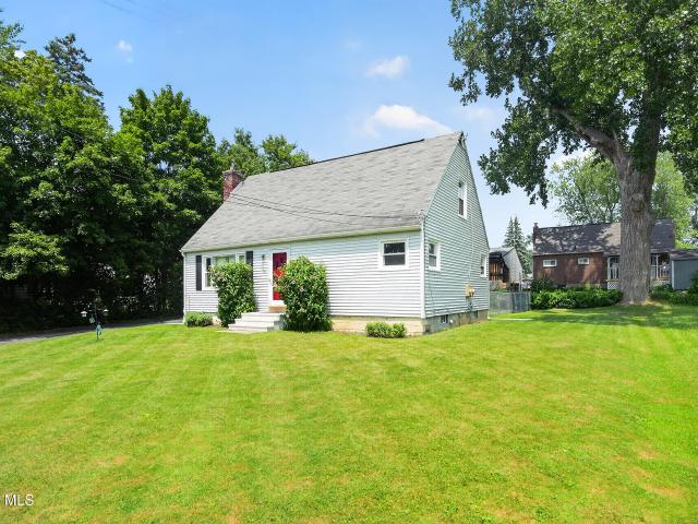 House for sale in Hampton Manor, Town of East Greenbush