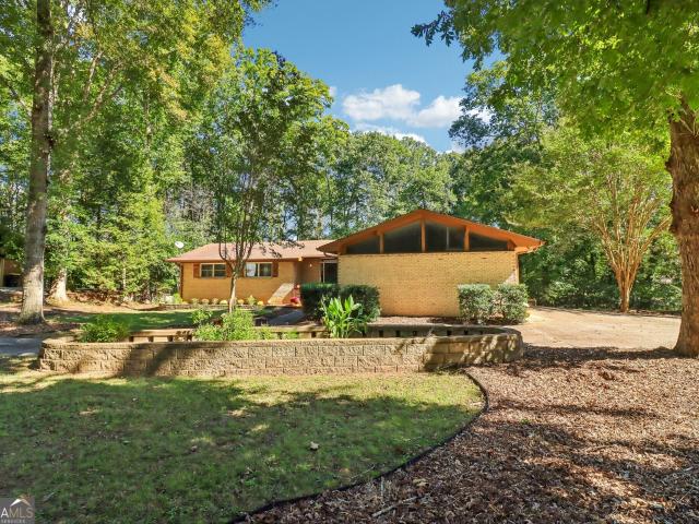 House for sale in Tinsley Mill Village, Peachtree City