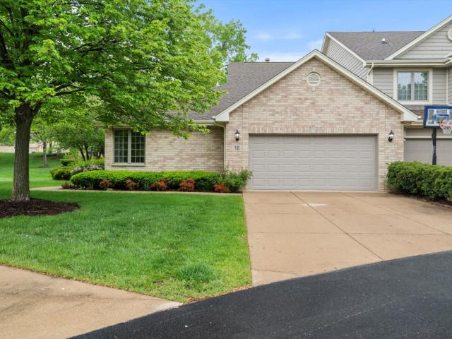 Townhouse for sale in Lemont