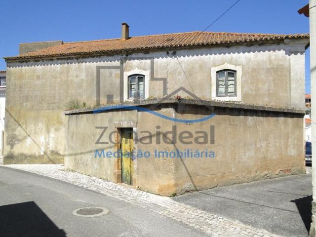 Casa venda em Alenquer (Santo Estêvão e Triana), Alenquer