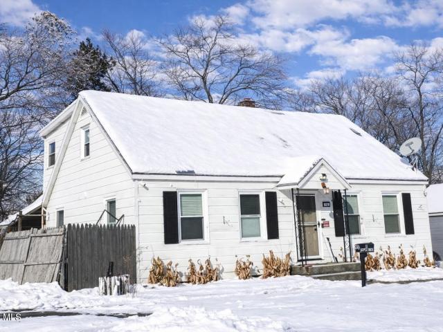 House for sale in Colonie, New York