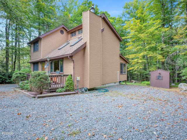 House for sale in Lake Ariel, Pennsylvania