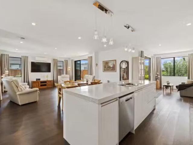 House for sale in Kauri Grove, Rodney