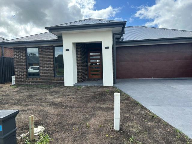 House for rent in East Bairnsdale, Shire of East Gippsland