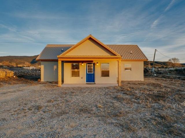 House for sale in El Prado, New Mexico