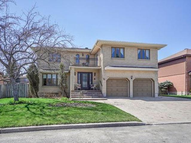 House for sale in Kirkland