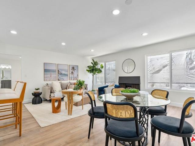 Condo for sale in Canoga Park, California