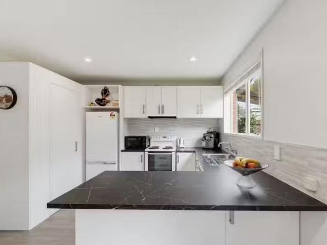 House for sale in Chaslands, Canterbury