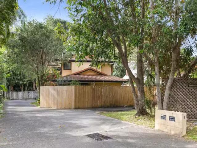 Condo for rent in Ewingsdale