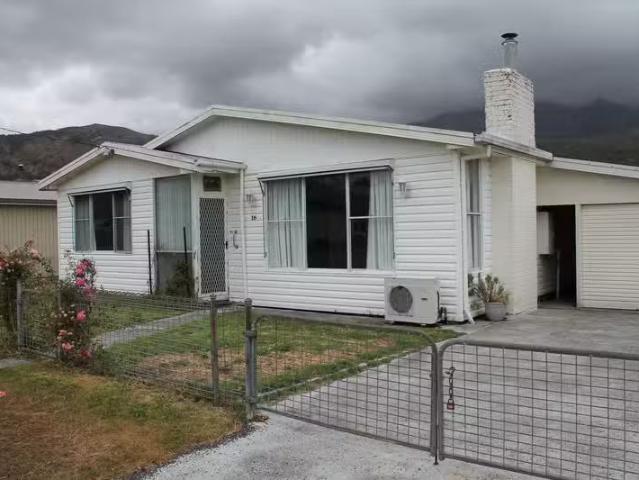 House for rent in Queenstown, Tasmania