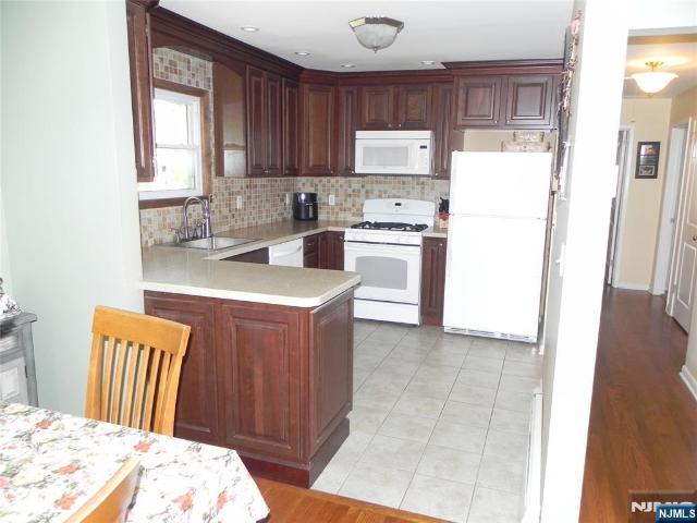 House for sale in Little Ferry, New Jersey