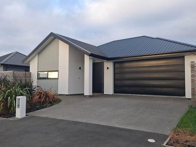 House for rent in Chaslands, Canterbury