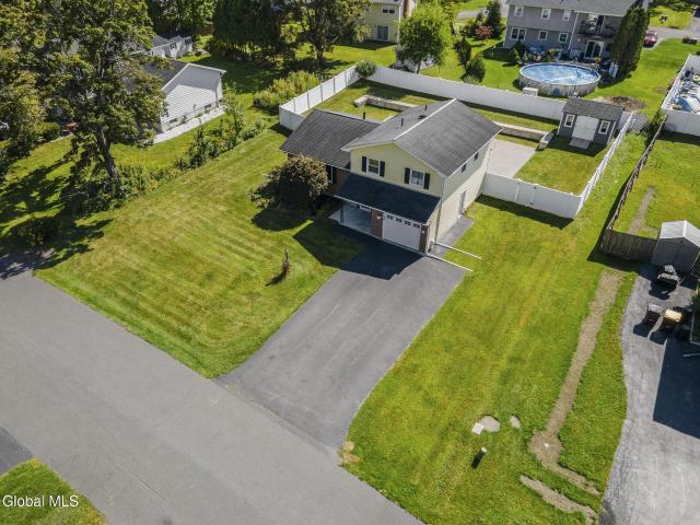 House for sale in Elm Estates, Town of Bethlehem