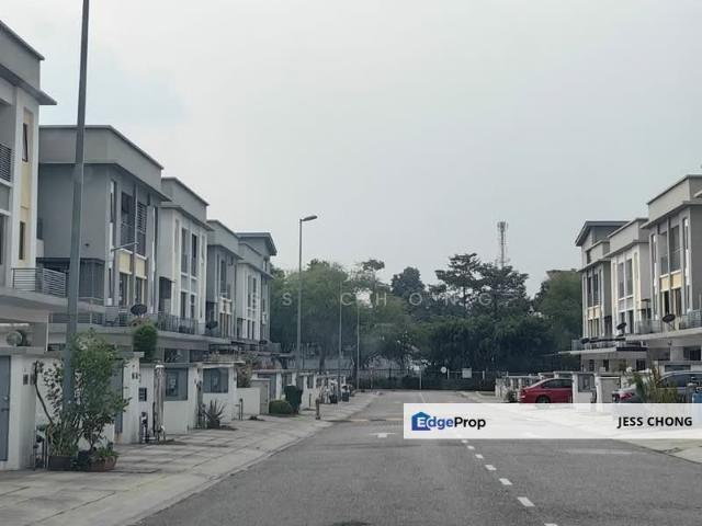 House for sale in Puchong, Majlis Bandaraya Subang Jaya