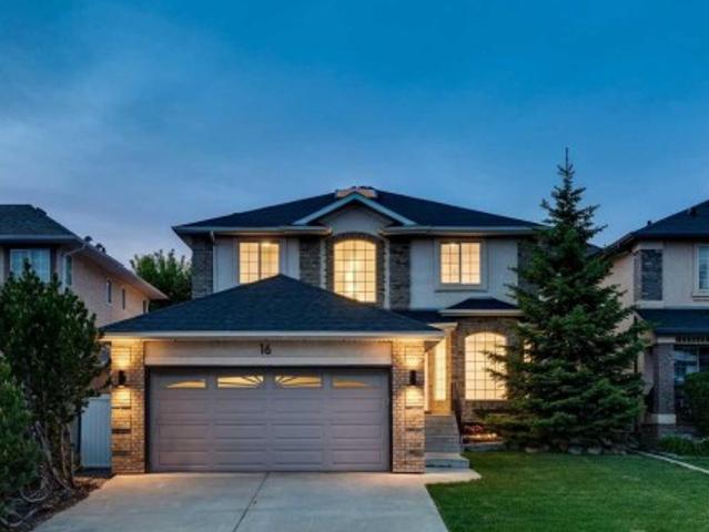 House for sale in Signal Hill, Calgary