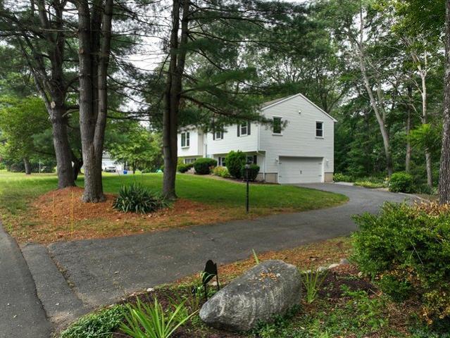 House for sale in Simsbury, Connecticut
