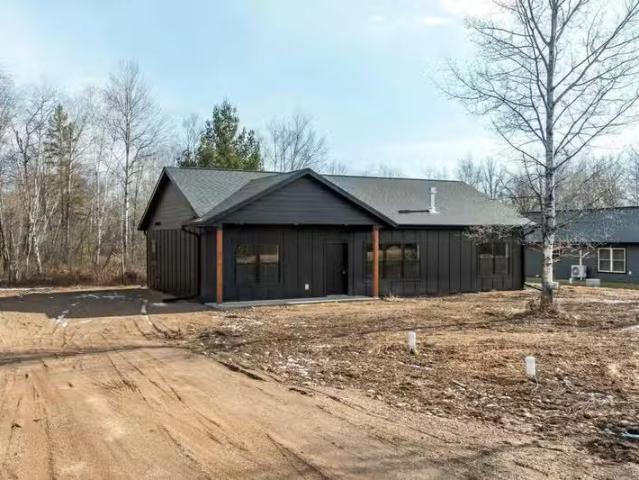House for sale in Chippewa Falls