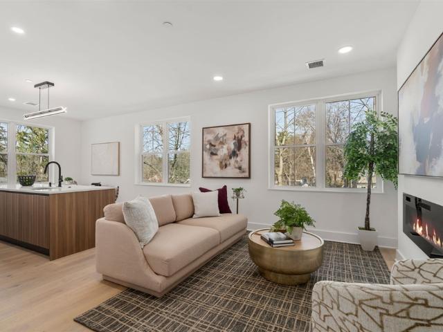 Condo for sale in Wellesley, Massachusetts