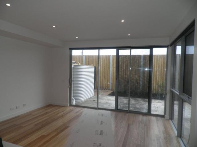 Townhouse for rent in Camerons Creek, Victoria