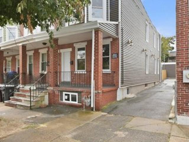 Townhouse for sale in Delaware