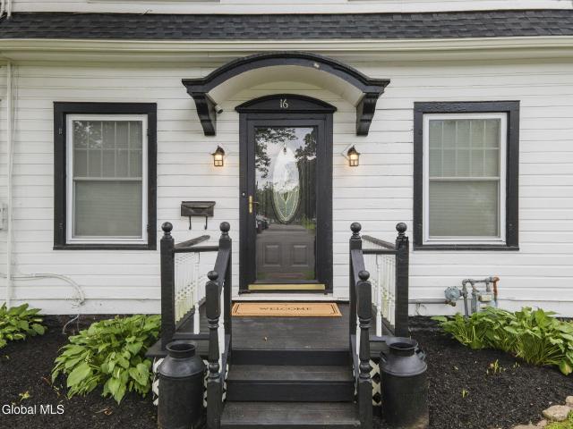 House for sale in Colonie, New York
