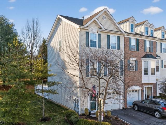 Townhouse for sale in Stewartsville, New Jersey
