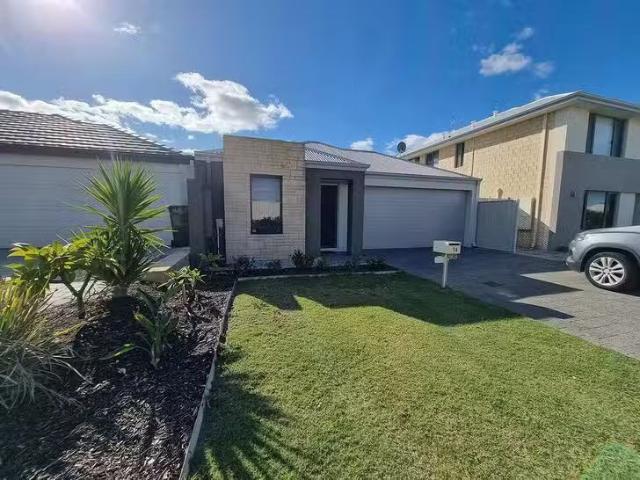 House for rent in Golden Bay