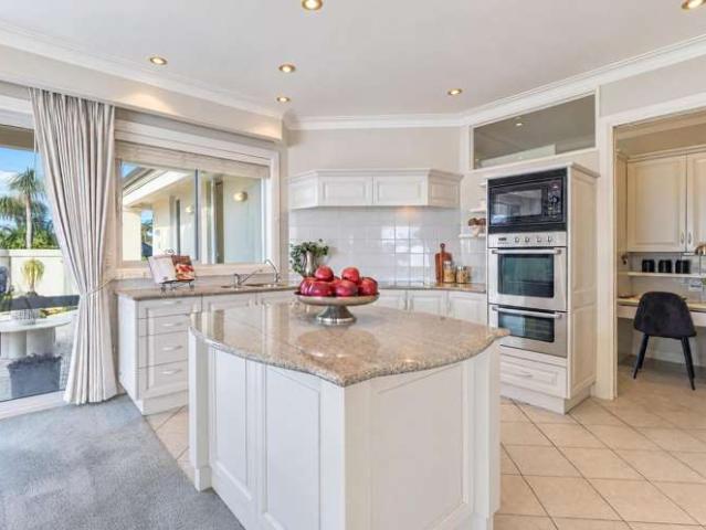 House for sale in Half Moon Bay, Howick