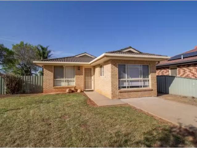 House for rent in Parkes, New South Wales