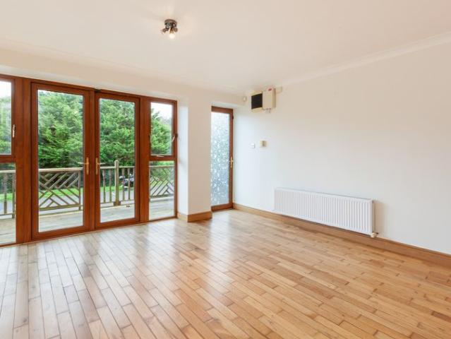 Apartment to rent in Howth, North Tipperary