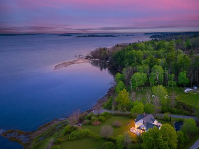 House for sale in Cumberland Center, Maine