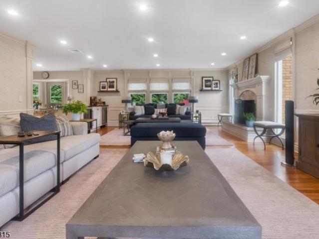 House for sale in East Hanover, New Jersey
