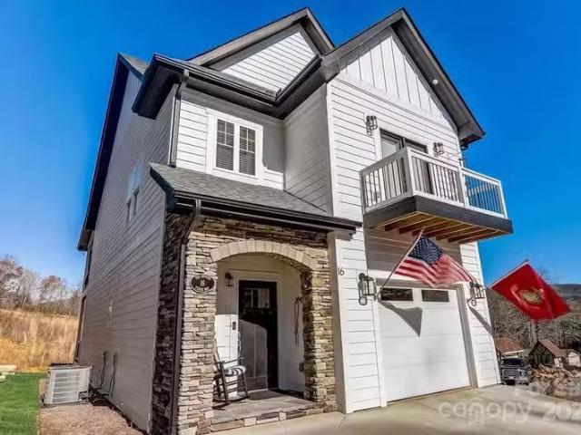 House for sale in Asheville