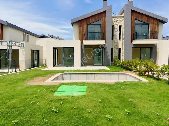 Kuşçular Mahallesi, Urla içerisinde satılık Villa