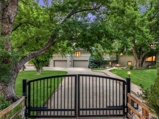 House for sale in Arapahoe, Colorado