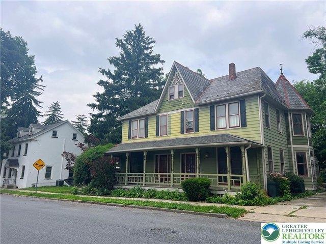 House for sale in Nazareth, Pennsylvania