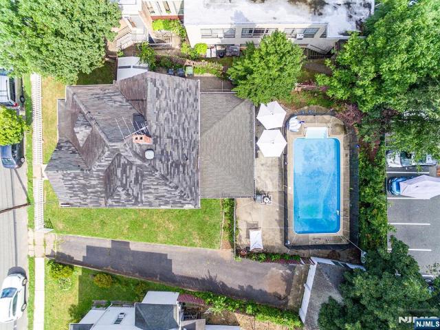 House for sale in Bergenfield