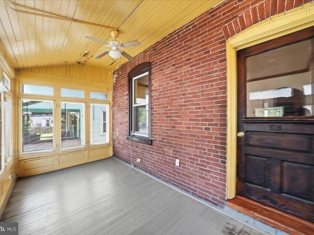 Townhouse for sale in Ardmore, Pennsylvania