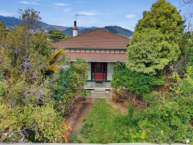 House for sale in Nelson City, Cable Bay