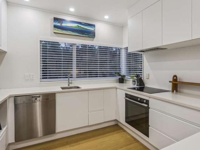 House for sale in Paremoremo