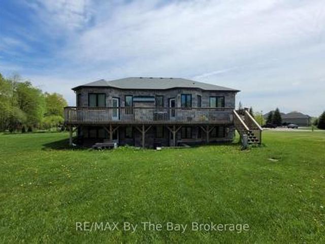 House for sale in Wasaga Beach, Ontario