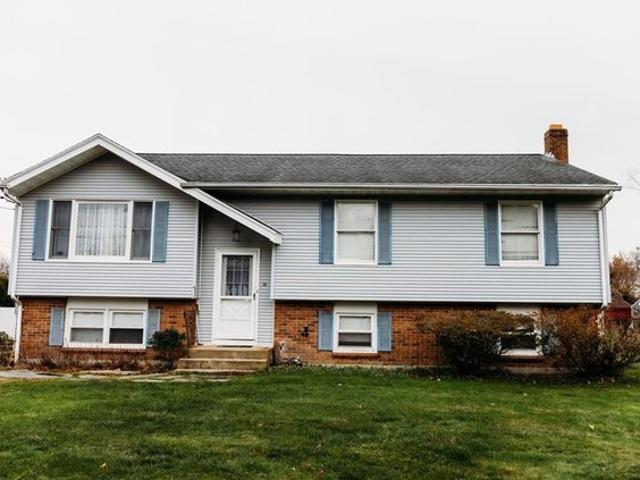 House for sale in Middletown, Rhode Island
