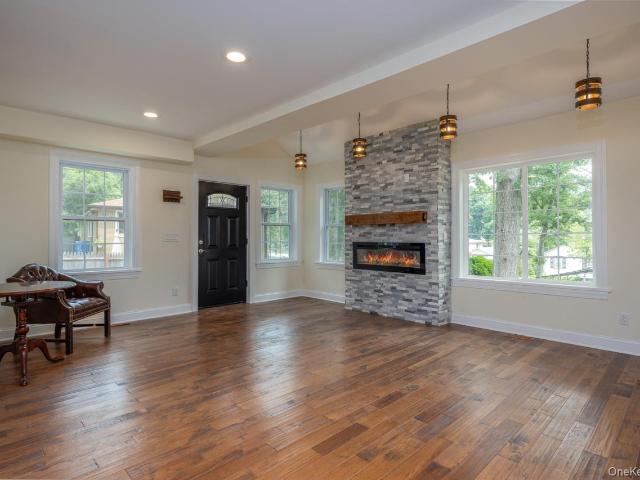 House for sale in Fort Montgomery, New York