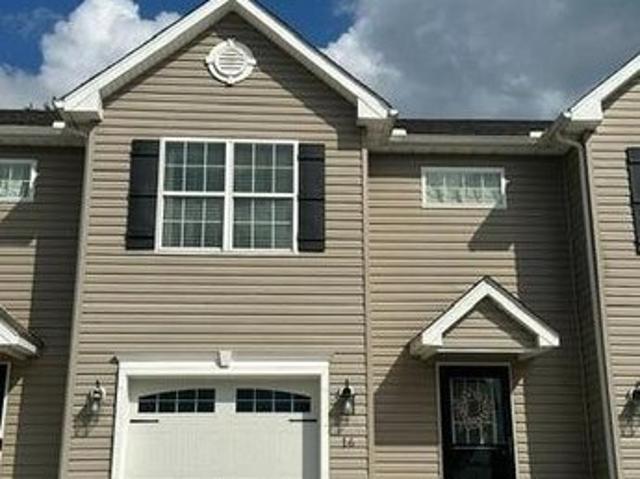 Townhouse for sale in Delaware