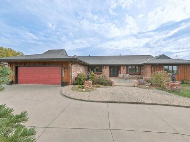 House for sale in Council Bluffs, Pottawattamie County