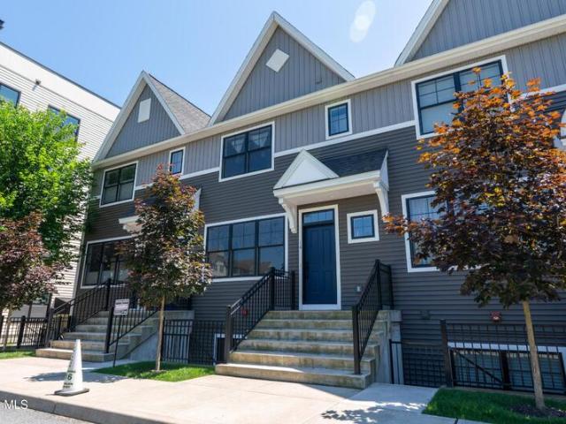 Condo for sale in Saratoga Springs